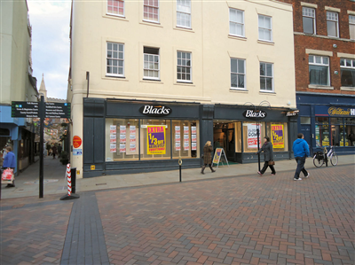 commercial property - 1,2,3 College Court 38/40 Westgate Street Gloucester, Gloucestershire GL1 2NG