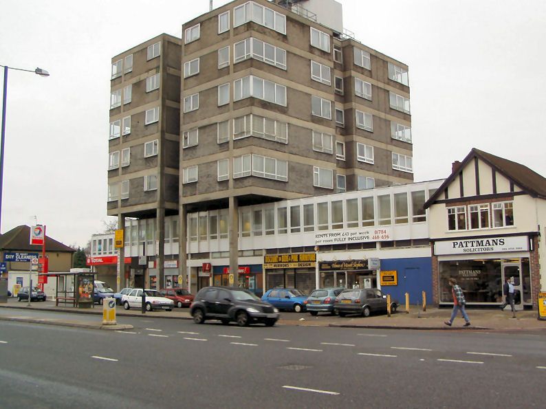 commercial property - Rex House (8) 29/45 Hampton Road West Hanworth, Middlesex TW13 6AP