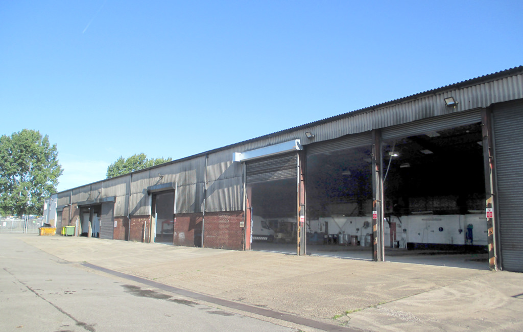 Industrial Unit To Let in Scunthorpe, DN16 1BT (00009405)