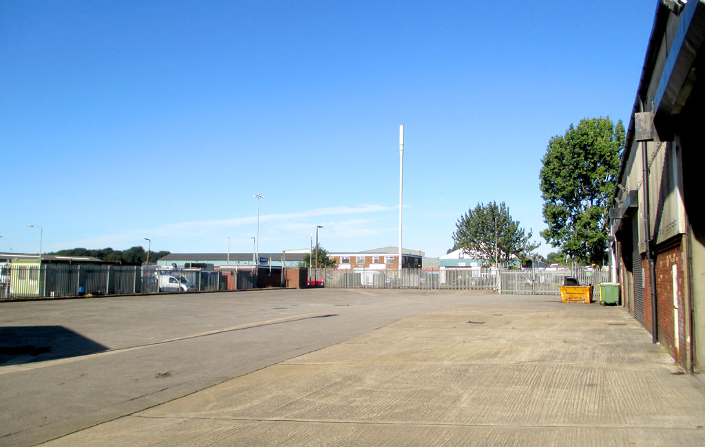 Industrial Unit To Let in Scunthorpe, DN16 1BT (00009405)