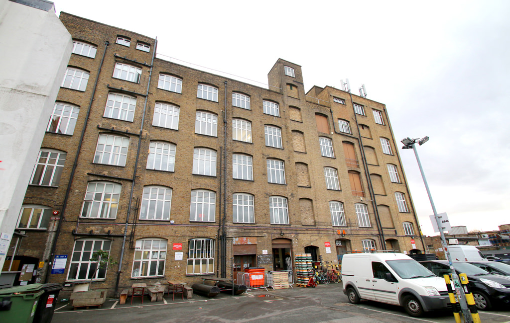 Industrial Unit To Let in Hackney, E9 5EN (00008687)