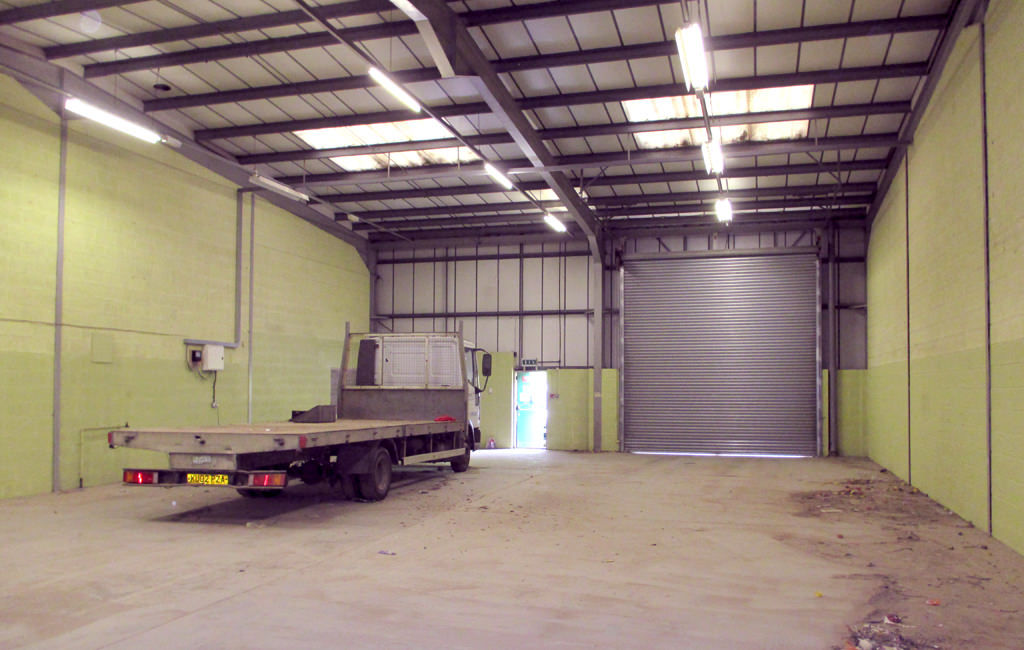 Industrial Unit To Let in Kidderminster, DY11 7RA (00008162)