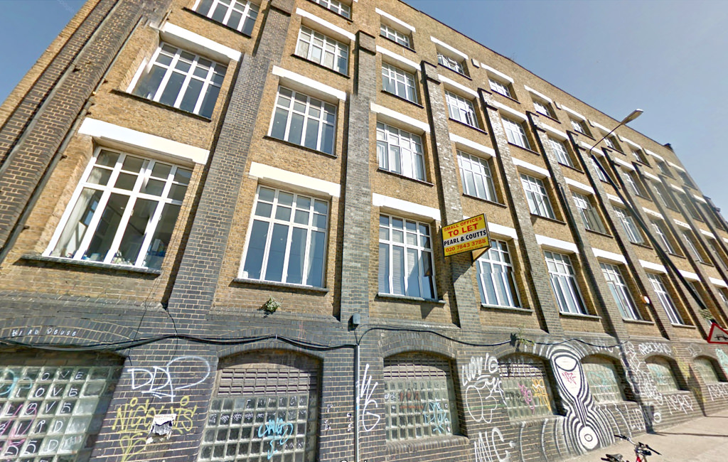 Office To Let in Hackney, E9 5EN (00008804)