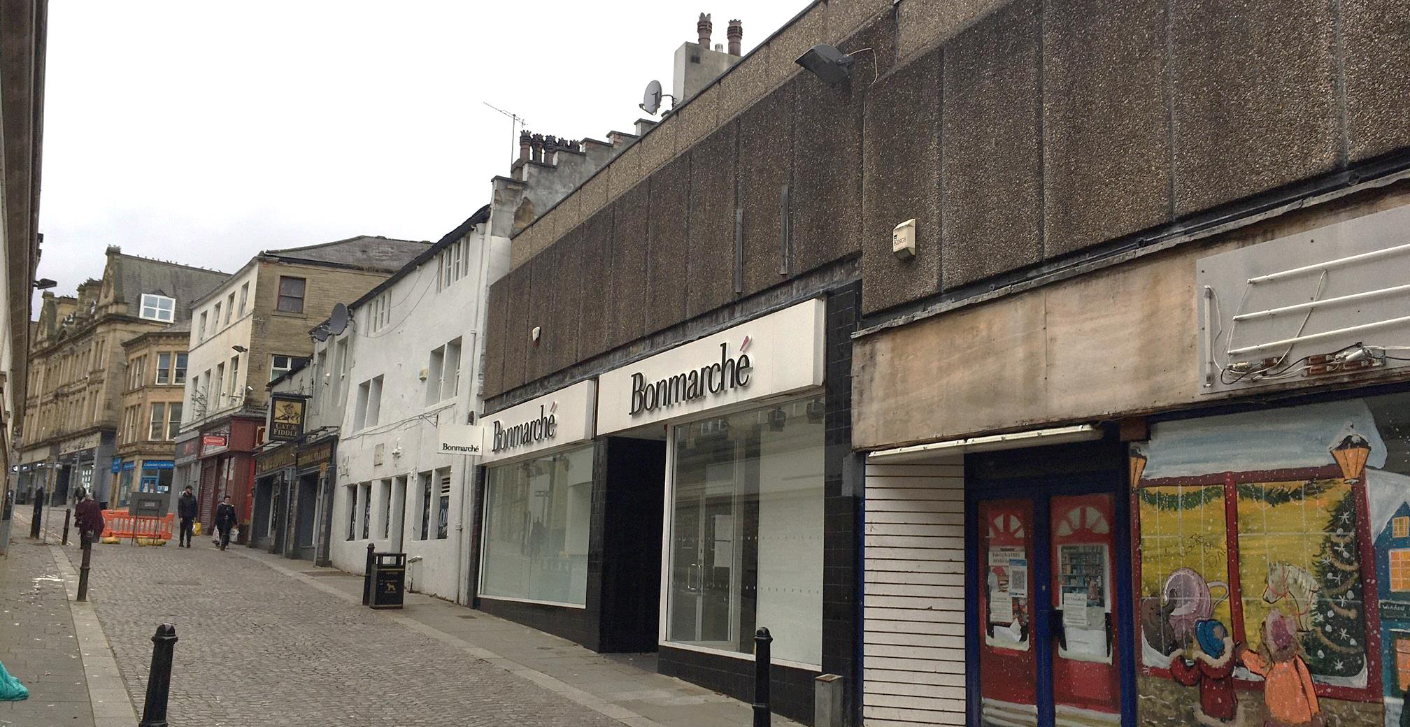 Shop To Let in Halifax, HX1 1TQ (00009836)
