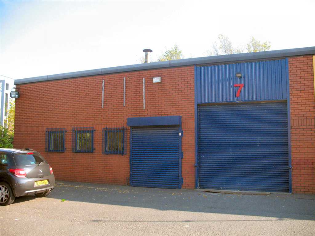 Industrial Unit To Let in Smethwick, B66 1QG (00001739)