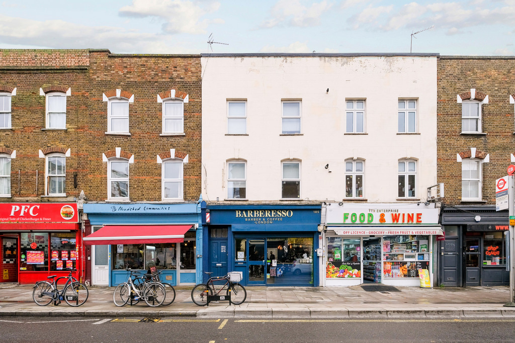 Flat To Rent at 187 Blackstock Road, Finsbury Park, N5 2LL (00000576)