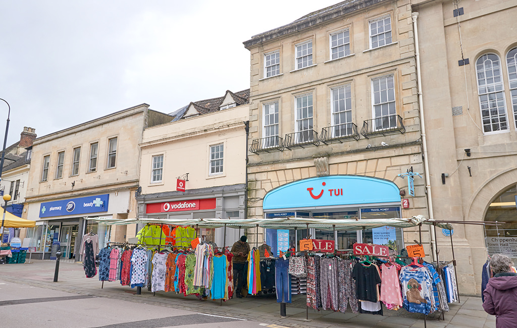 Flat To Rent at 6 High Street, Chippenham, SN15 3ER (00010638)