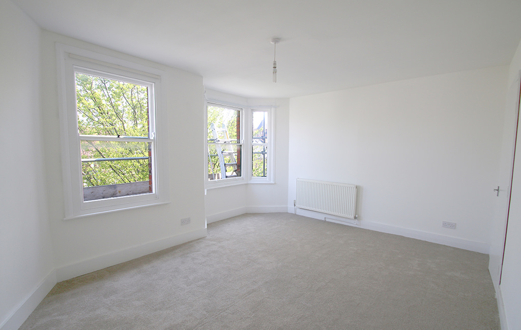 Studio Flat To Rent at 2 Rushmore Road, Hackney, E5 0ET (00000008)