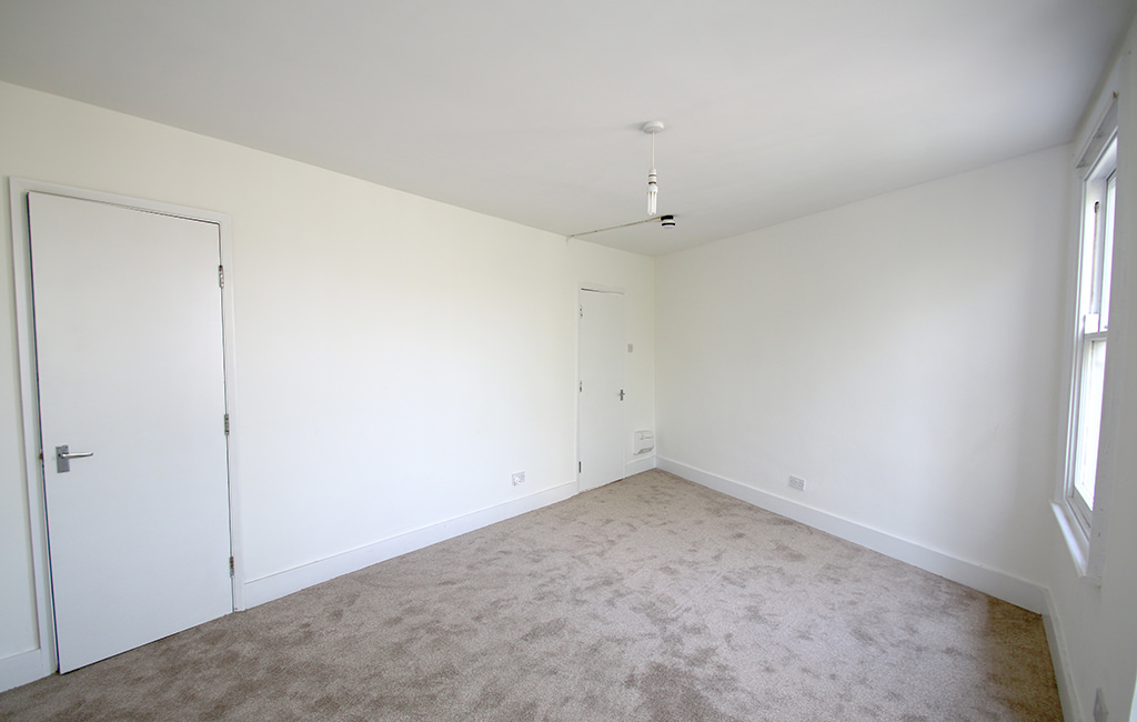 Studio Flat To Rent at 2 Rushmore Road, Hackney, E5 0ET (00000008)