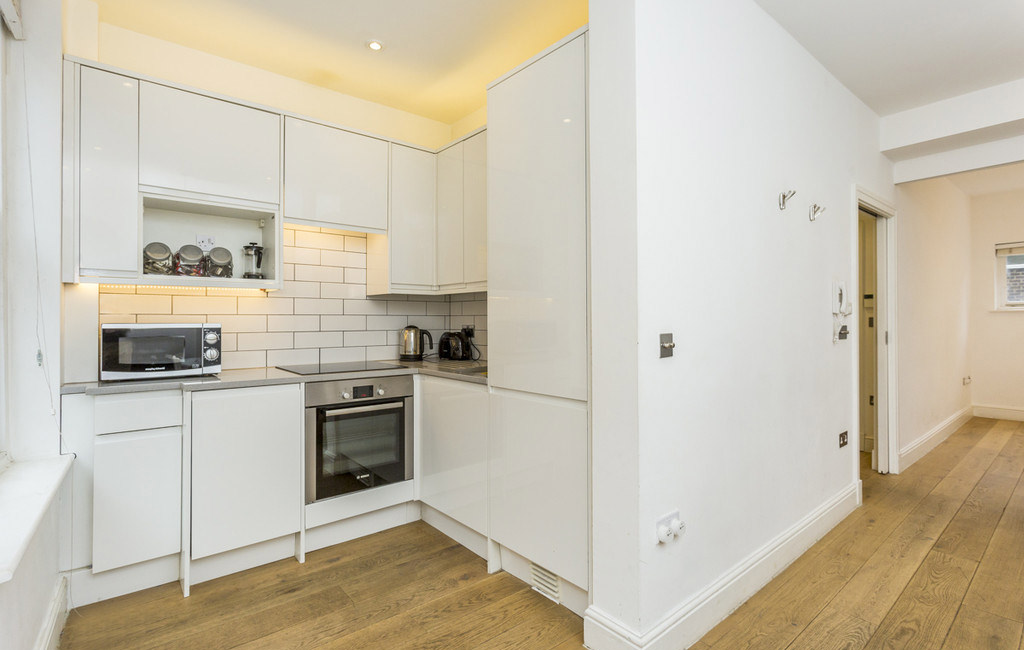 Flat To Rent at 5 Betterton Street, Covent Garden, WC2H 9BH (00010768)
