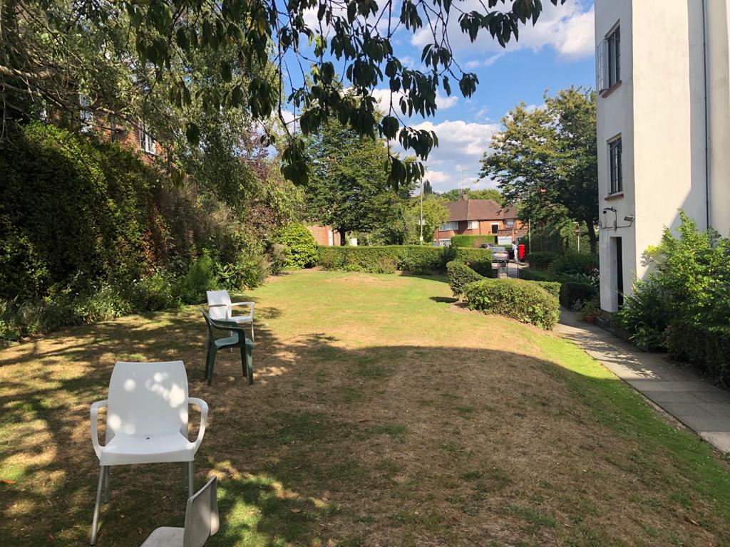 Flat To Rent at Widecombe Court (10), East Finchley, N2 0HN (00009799)